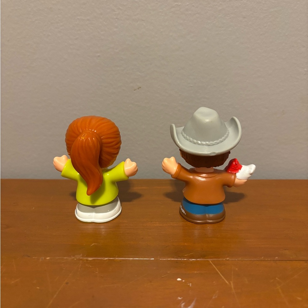 Little People Set of 2 - Farmer and Bus Driver Characters 👨‍🌾 🚌 - Picture 3 of 6